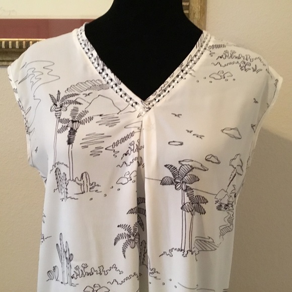 Current Air|Anthropologie Sleeveless Top white desert print - Picture 3 of 11